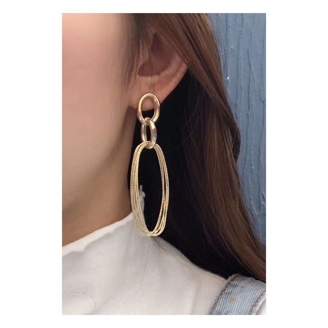Retro diseño francés sentido pendientes de metal para mujeres verano premium pendientes coreanos temperamento premium influencers orejeras Specification image