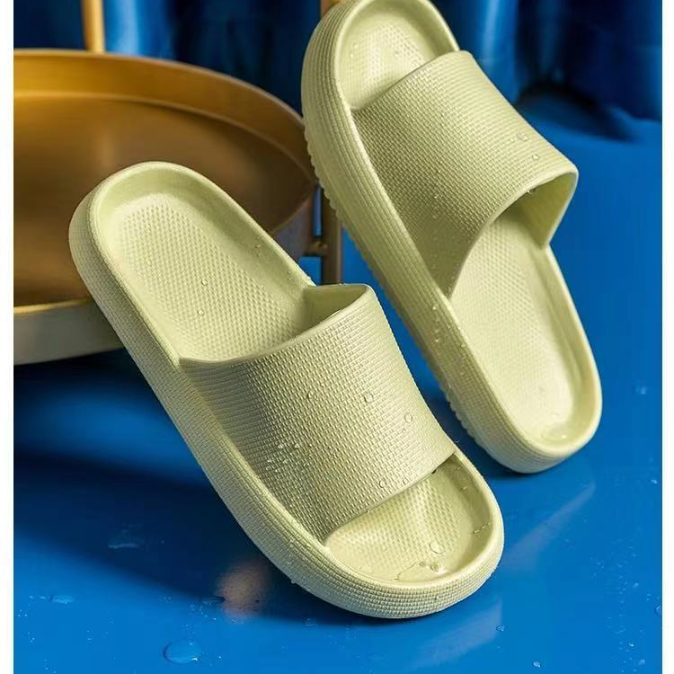 Summer uniform code export on shit breathable Yiwu spot EVA shoes sgs set toe slippers lovers slippers