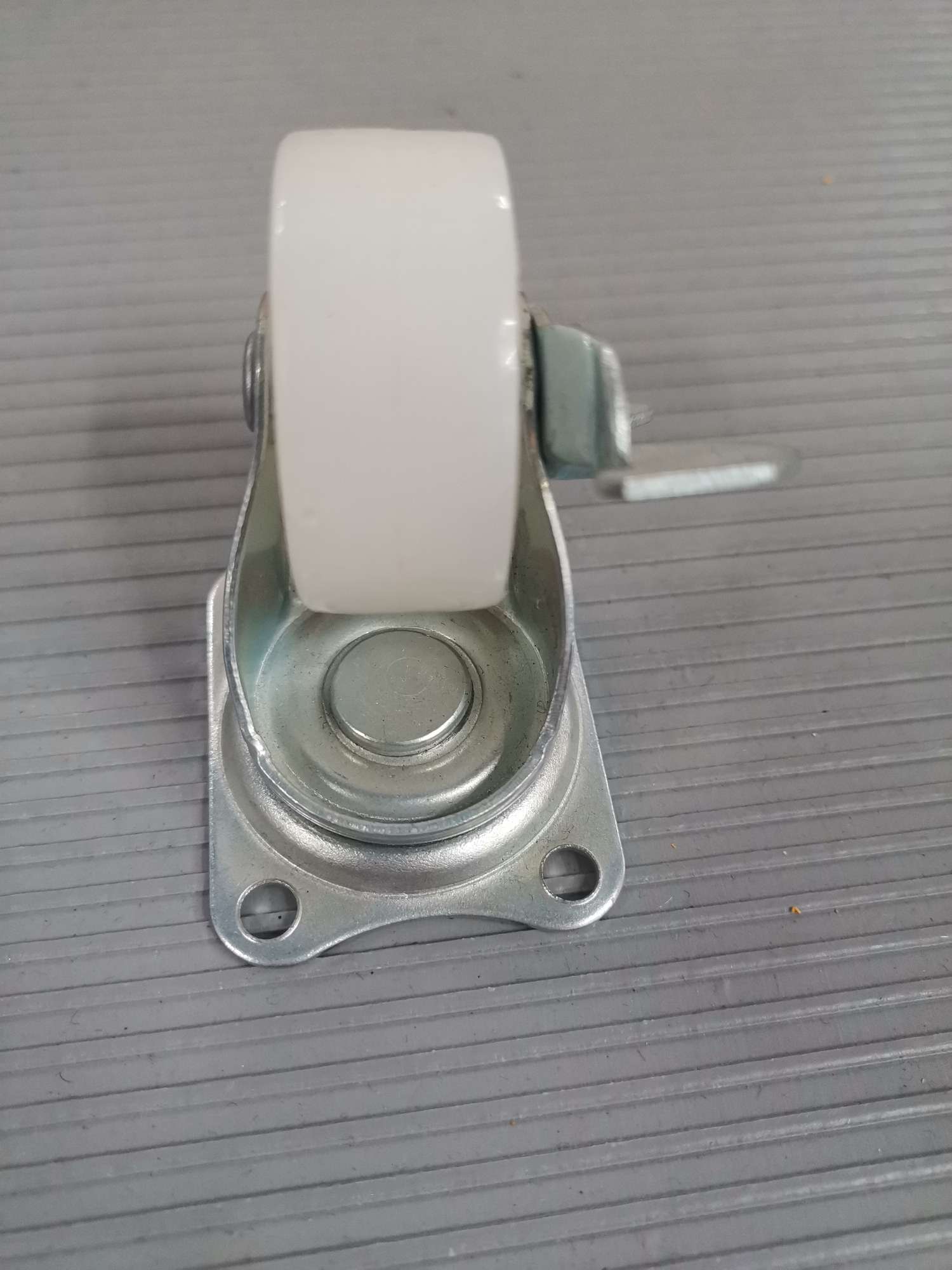 1.5-inch white PP wheels with flat bottom and brake Specification image