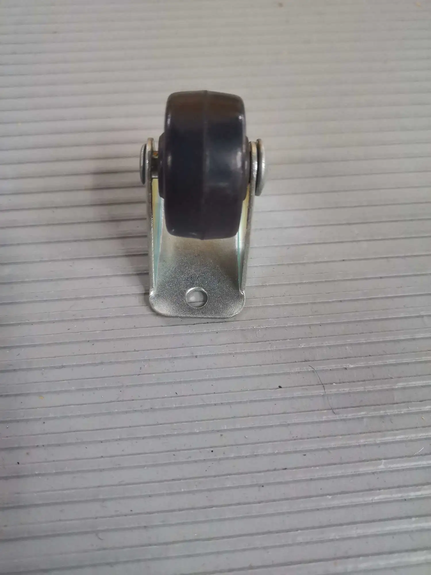 عجلات مطاطية سوداء 1 بوصة detail image 2