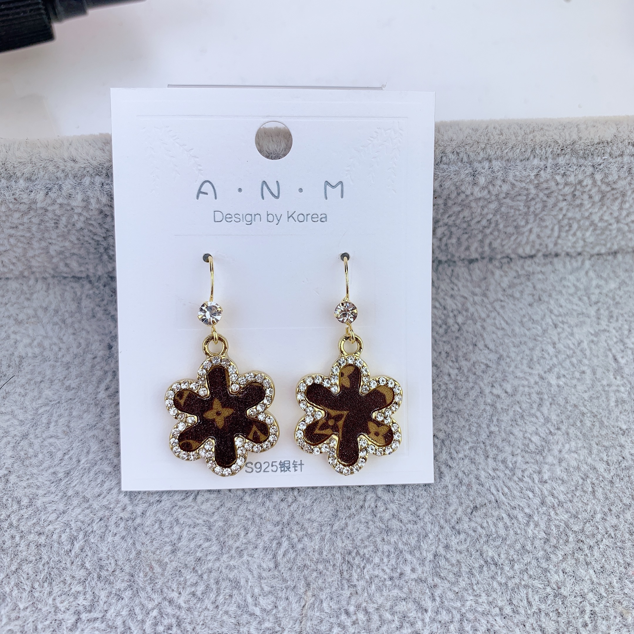 Flower earrings for women, summer, high-end, light luxury and ethereal ear hooks, 2021 new trendy earrings, elegant and niche earrings Specification image
