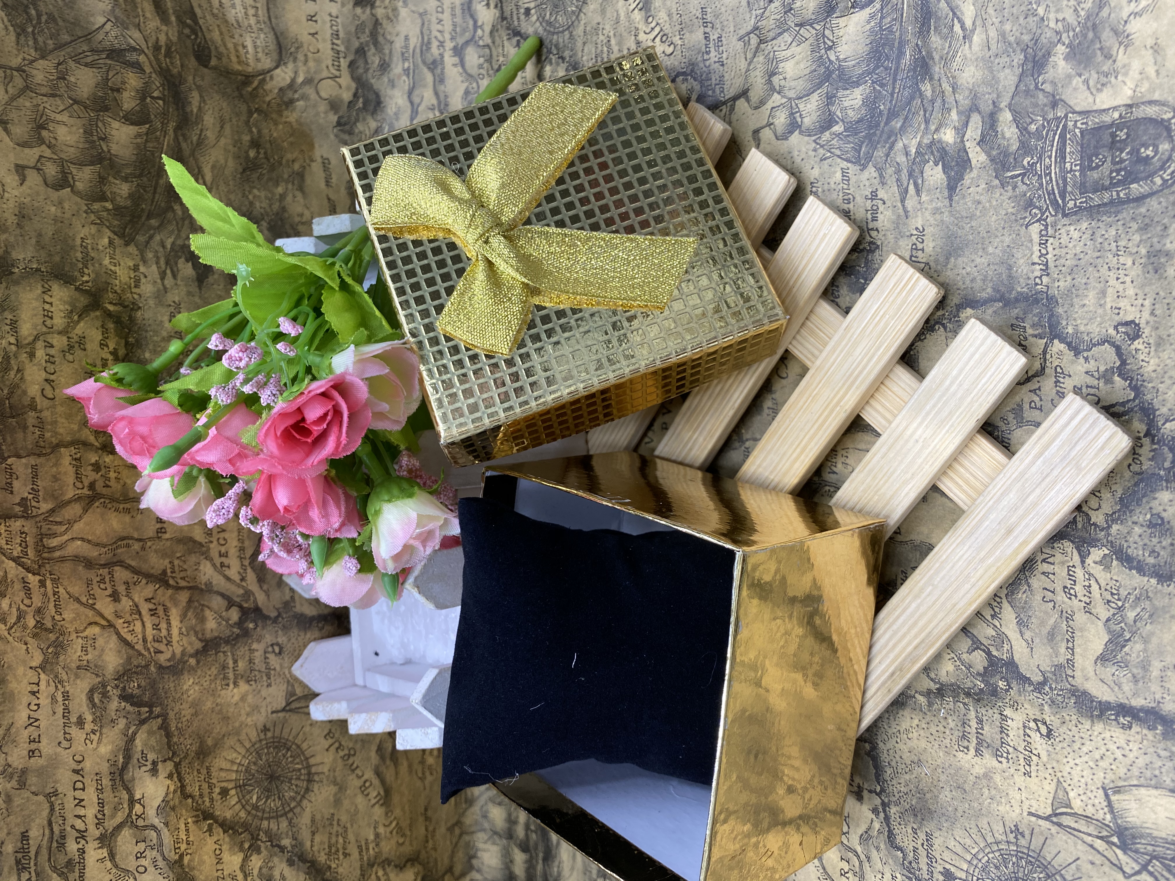 جون هونغ.علبة مجوهرات علبة ساعة.سوار Specification image