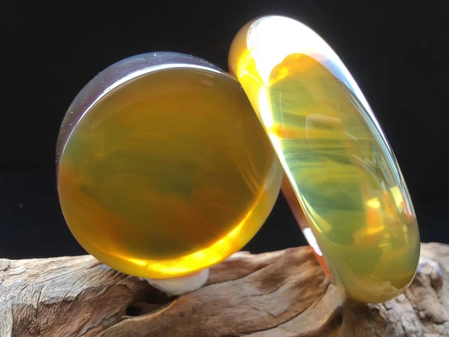 "Floating Honey bracelet" detail image 1