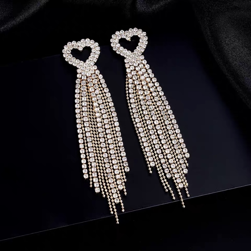 Earrings 079 heart chain