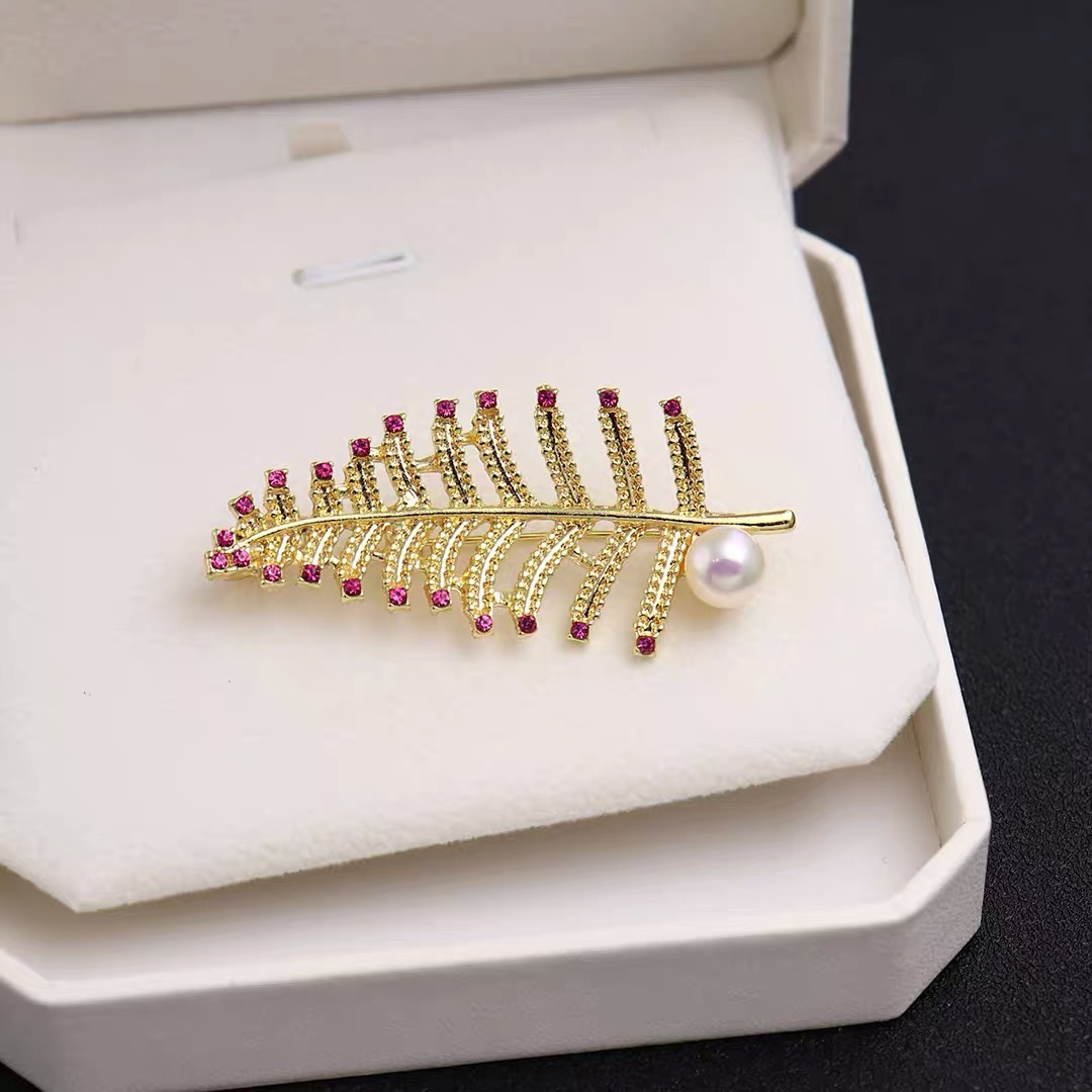 Red embellished small tree brooch Pearl corsage accessory anti-slip coat coat accessories for personal use