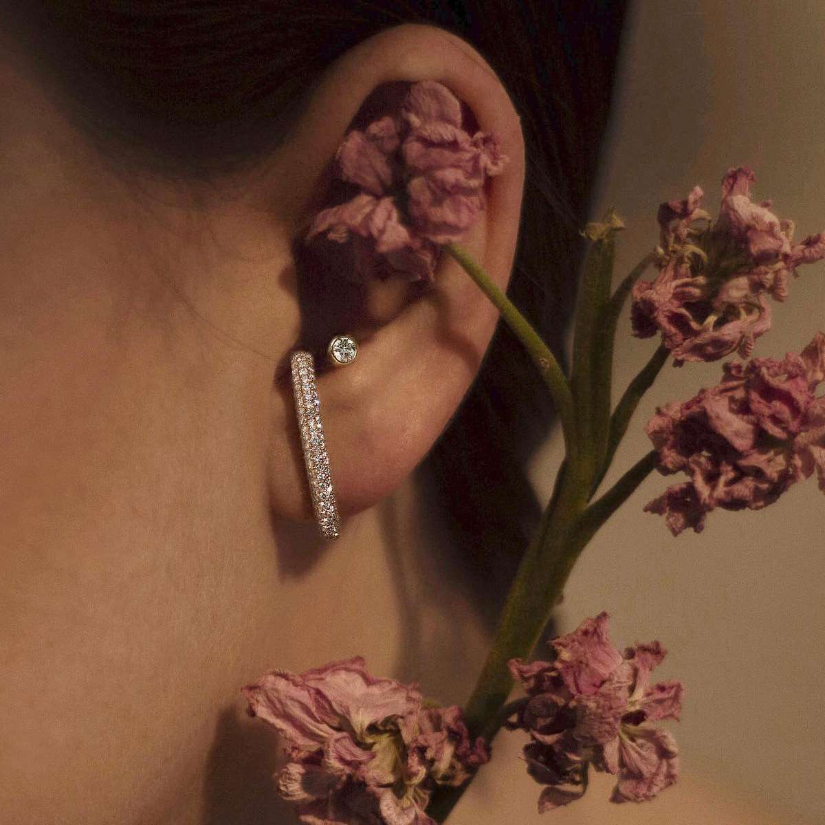 Trendy diamond-encrusted ear hook twisted summer earrings for women, long retro European and American earrings, light luxury ear hooks, new ear studs for summer detail image 1