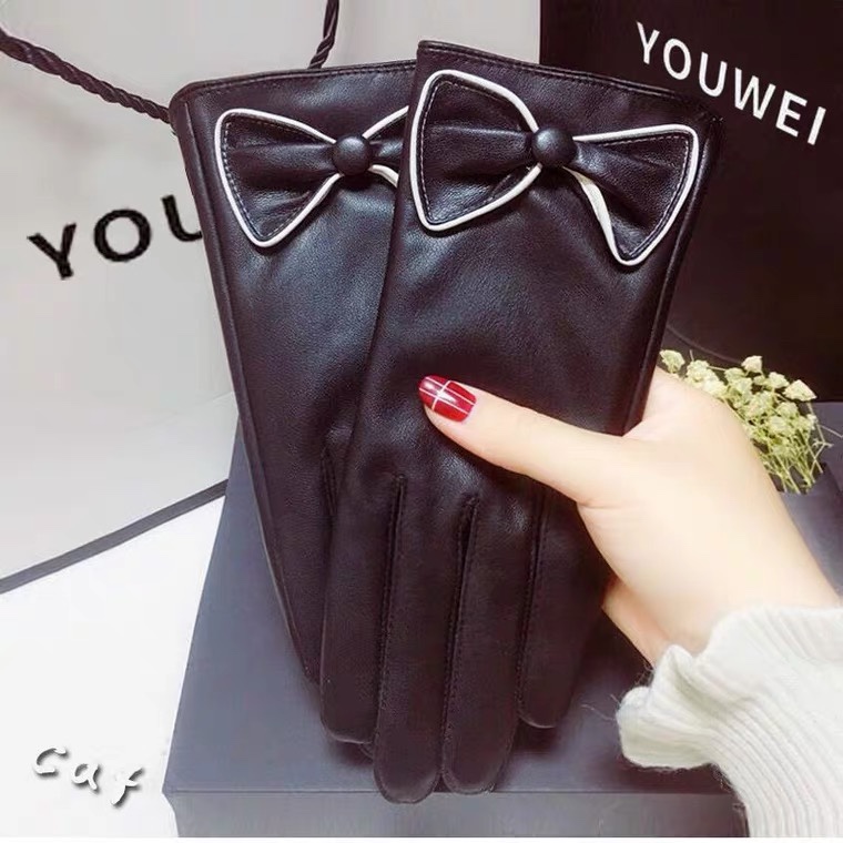 Women's PU flat big bow touch screen gloves