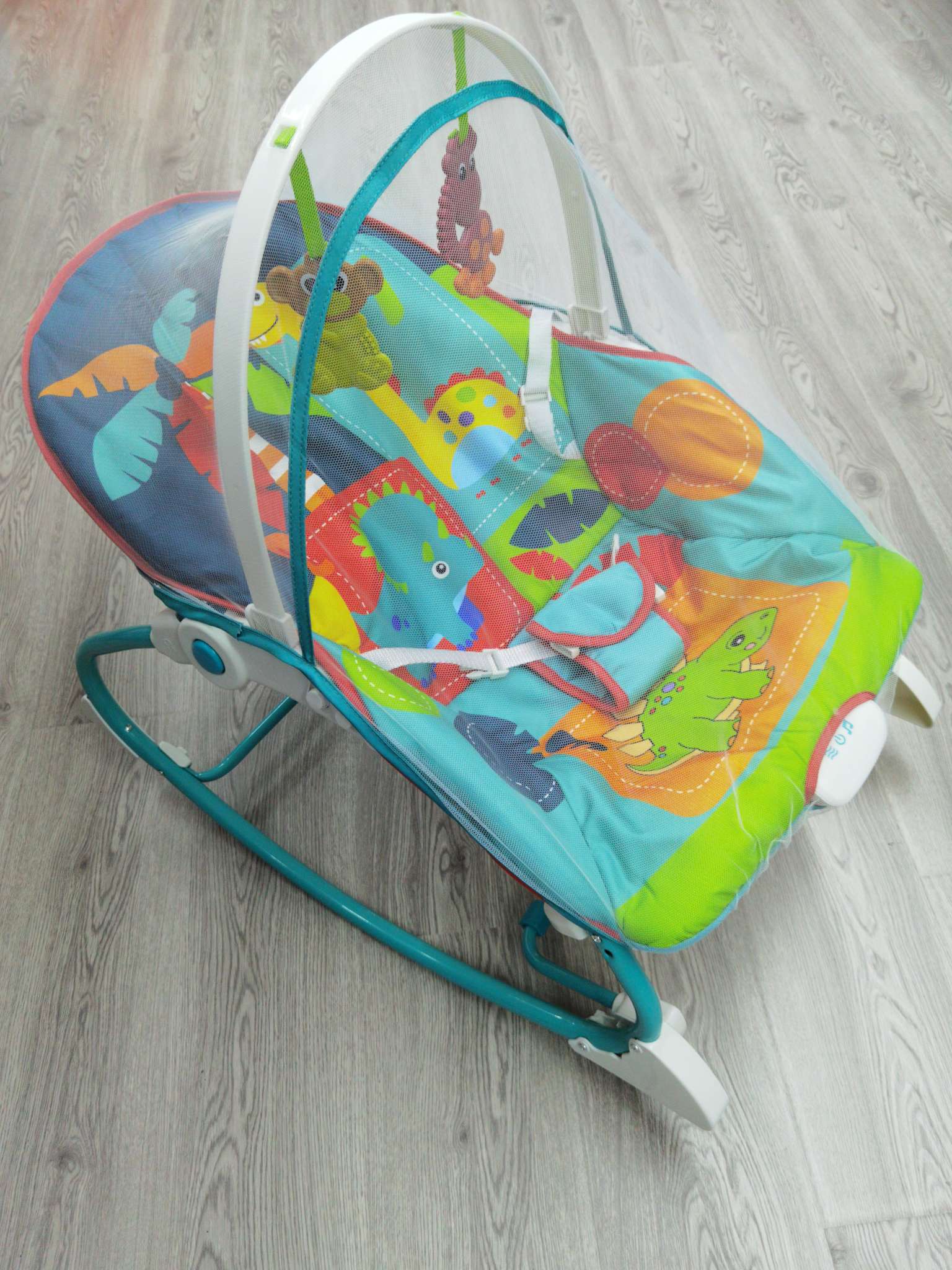 新款婴儿摇椅产品图