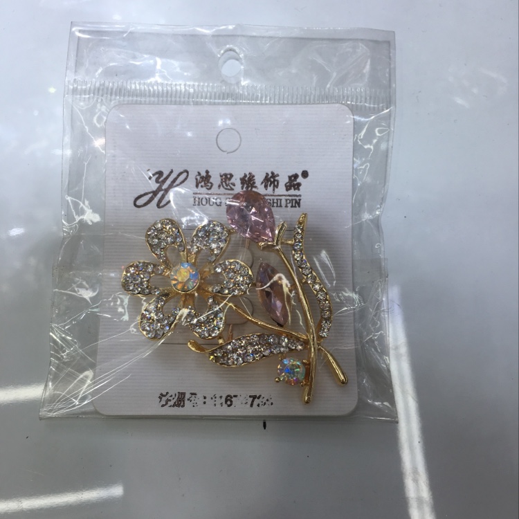 胸针