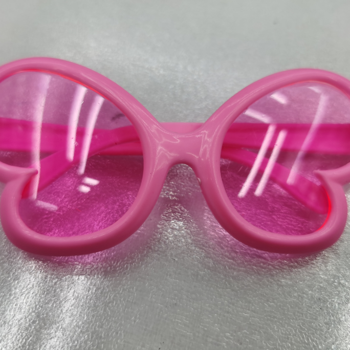Butterfly glasses 1 thumbnail