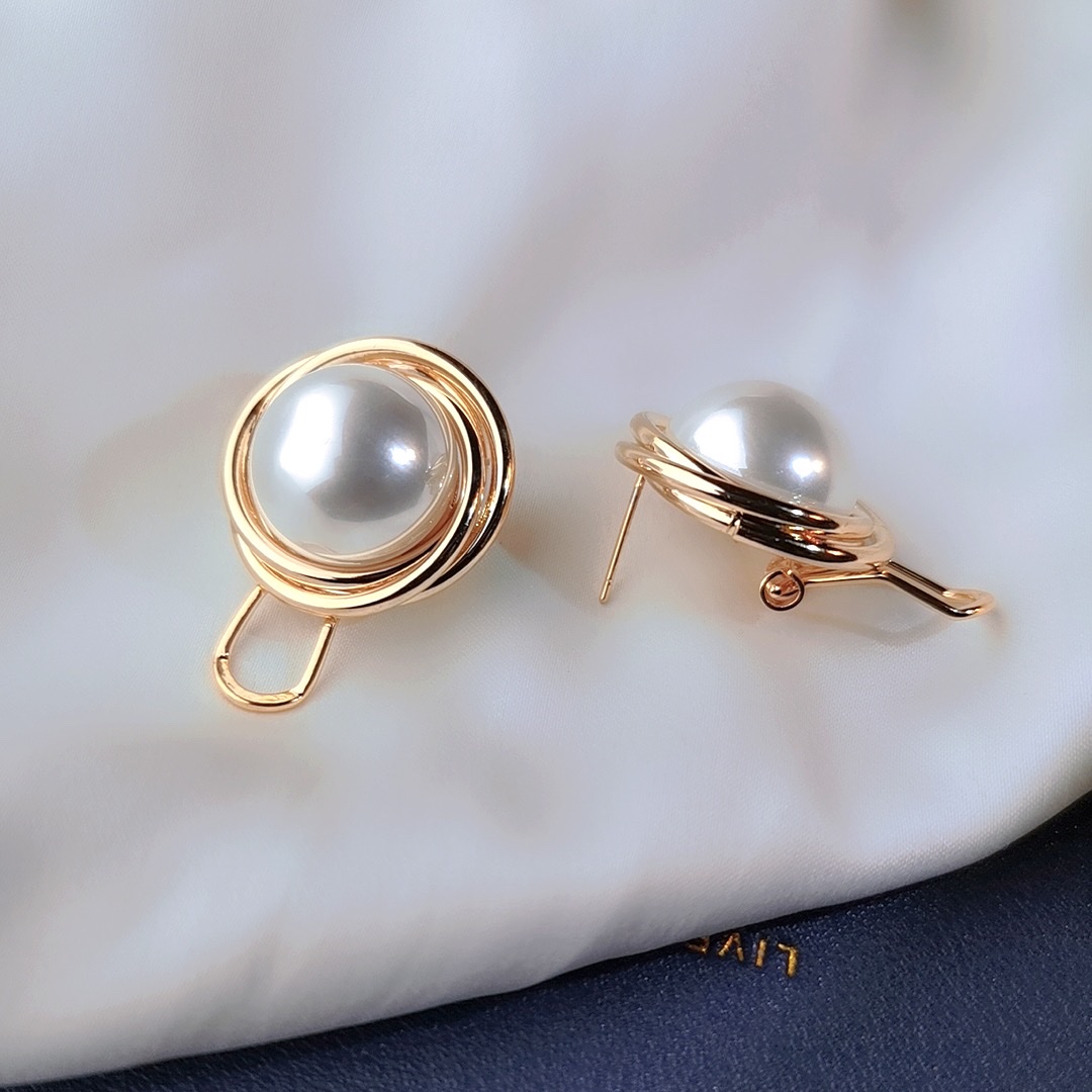 925 Silver needle high-end spiral pearl stud earrings, retro Hong Kong-style grand earrings for women, Korean-style trendy earrings details Picture