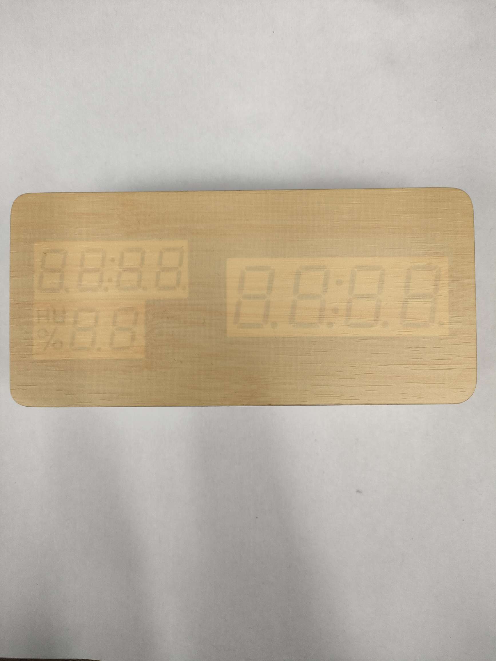 9052 Rectangular electronic clock, time, temperature, humidity, date alarm, voice-controlled, brightness adjustment, memory, multi-functional electronic clock, white full figure