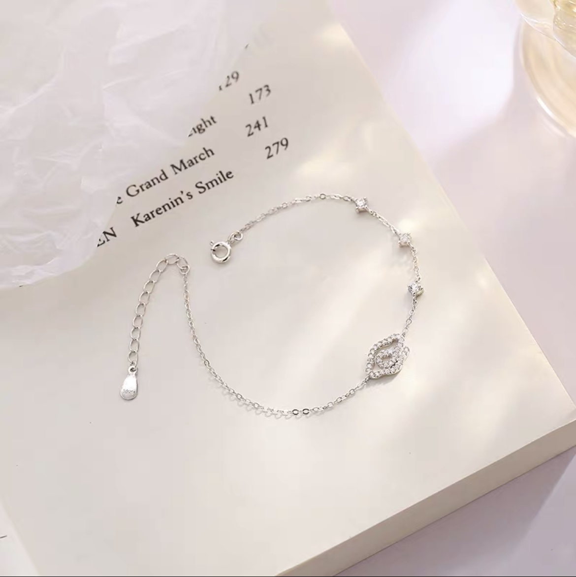 Cloud bracelet