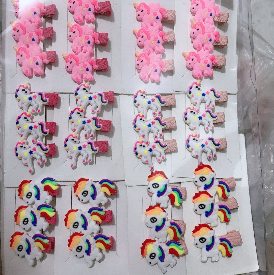 Unicorn hairpin