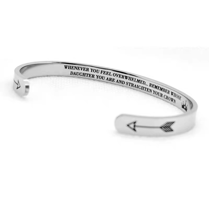 C-shaped simple and popular stainless steel girls' bracelet 2 details Picture