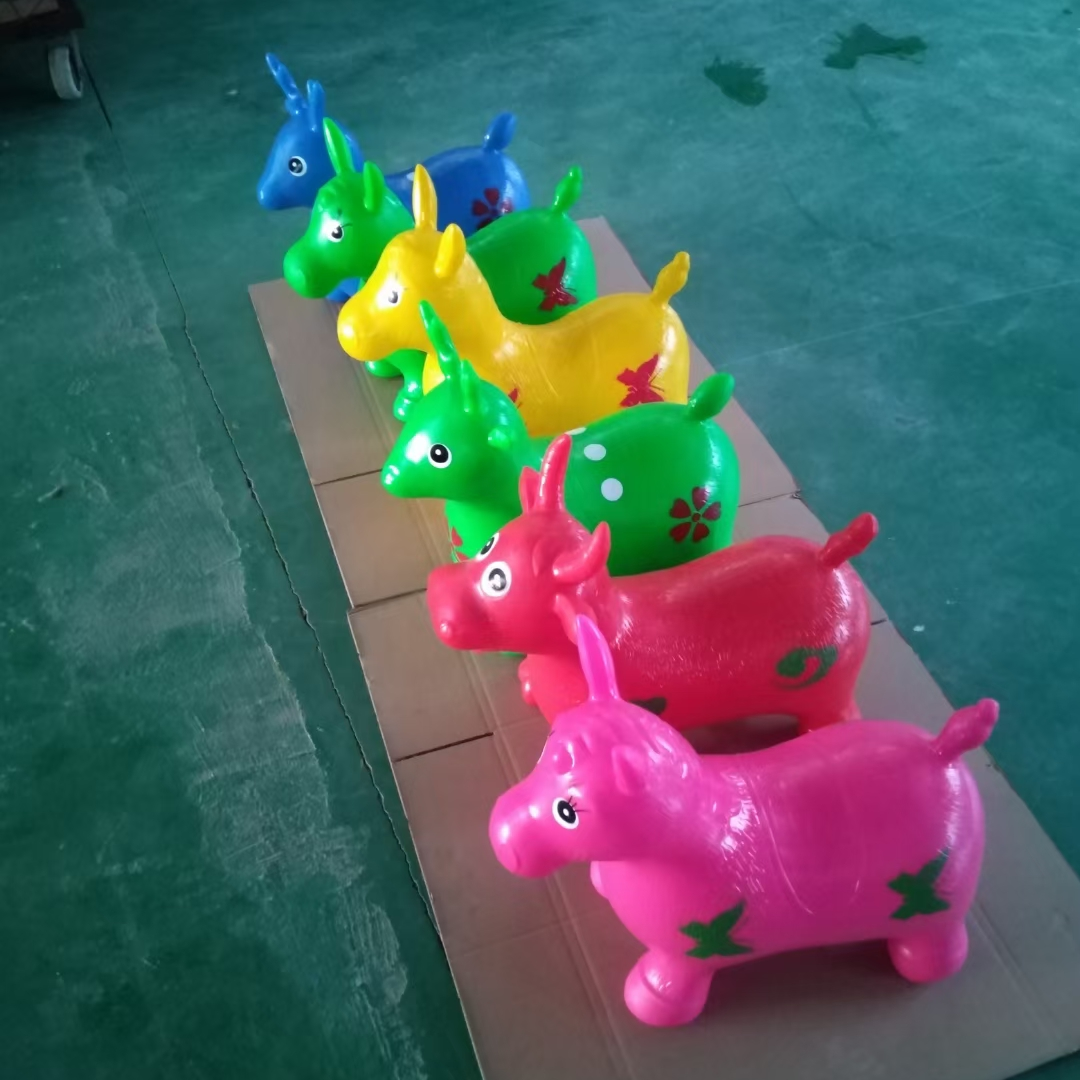 厂家批发儿童玩具跳跳马 充气牛橡胶充气动物加大加厚卡通摇摇坐骑定制