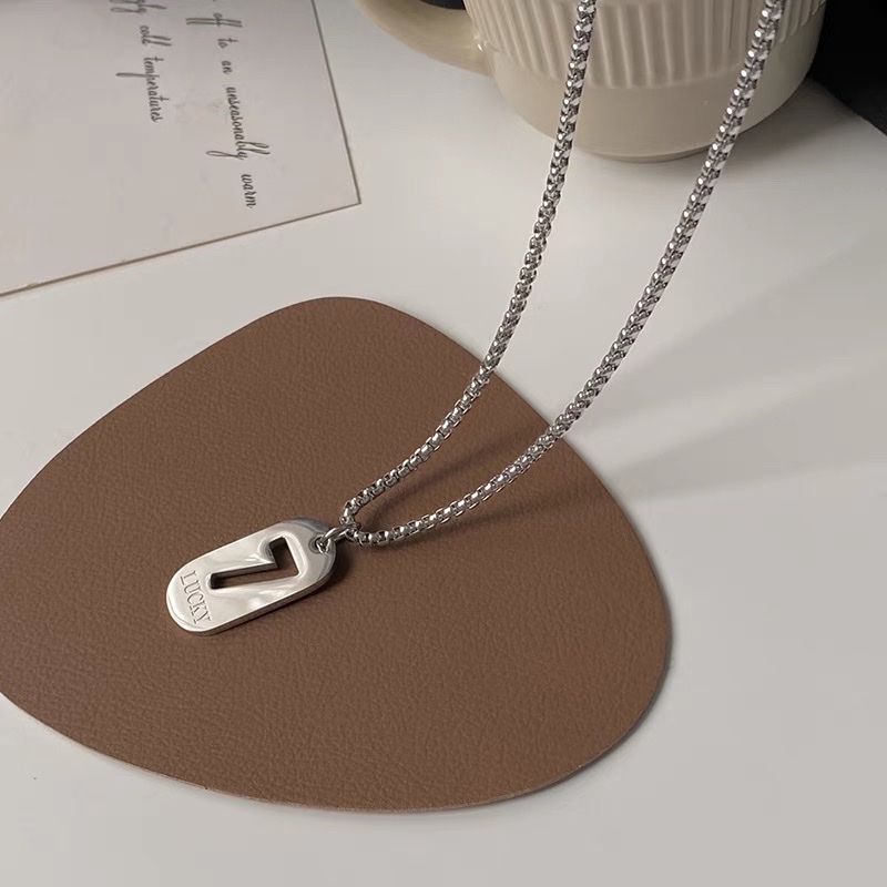 Lucky number 7 square brand pendant titanium steel necklace, women's summer hip-hop men's trendy niche hoodie chain accessory Specification image