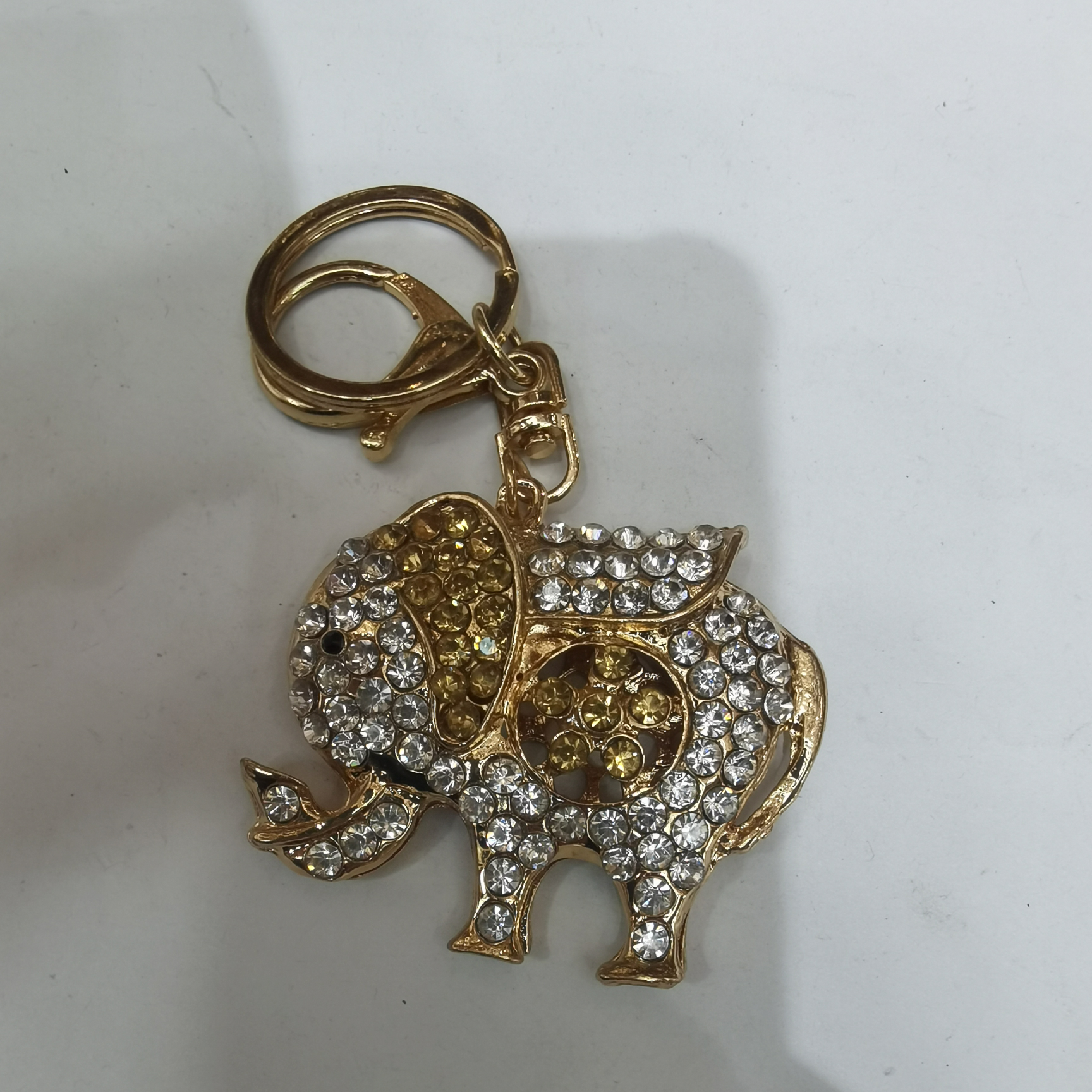 15-32 diamond keychains are fashionable, individual, elegant, versatile, trendy, best-selling, and popular online jewelry keys