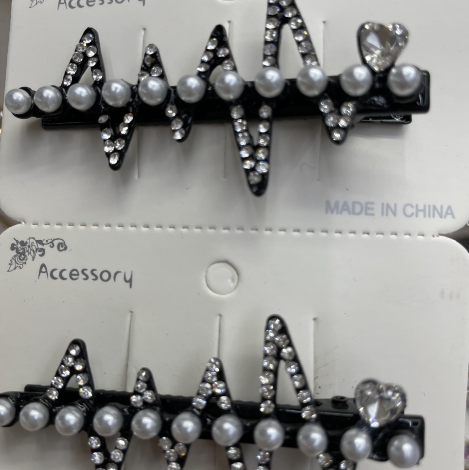 Black lightning clamp
