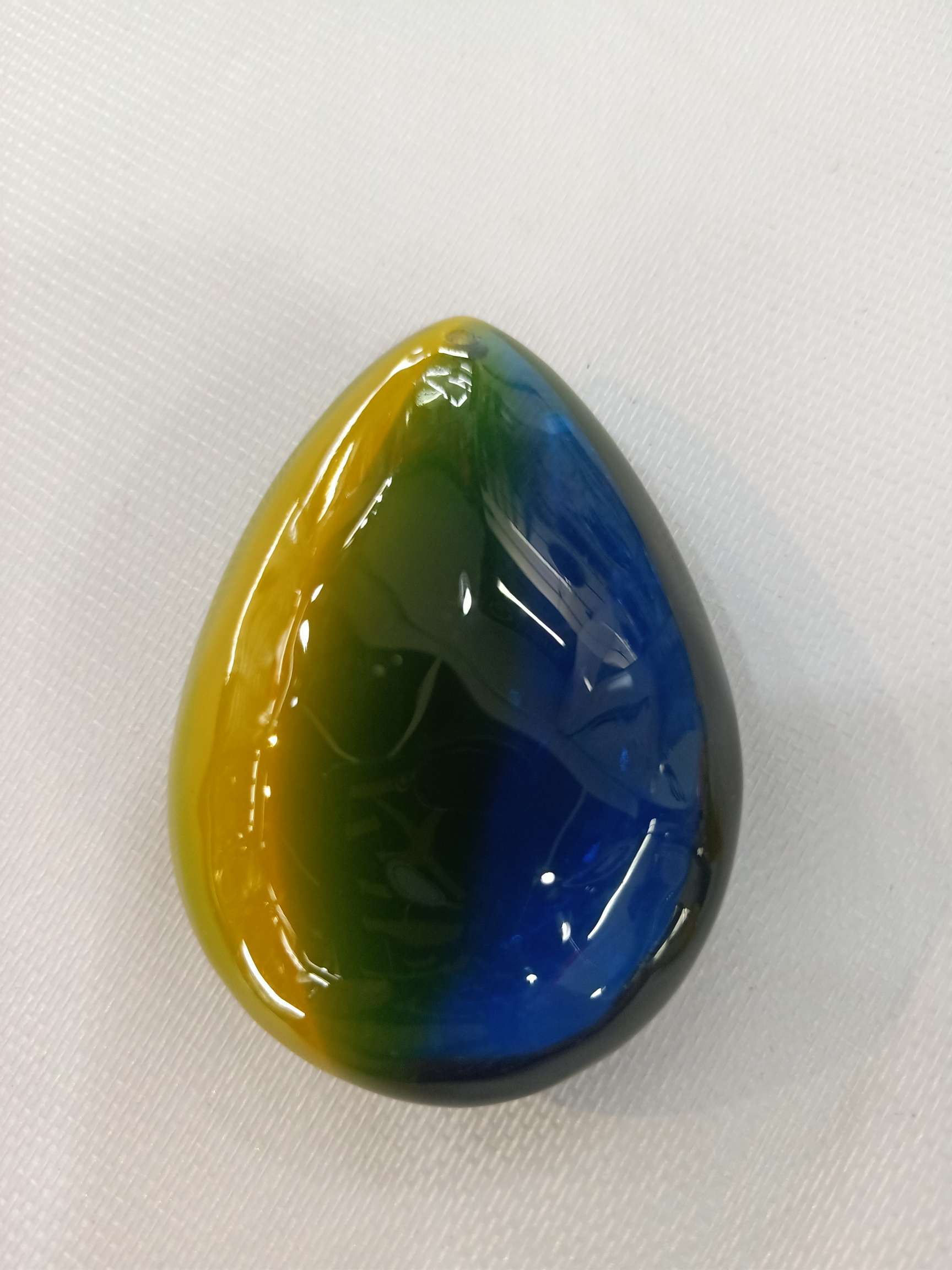 天然蓝珀琥珀产品图