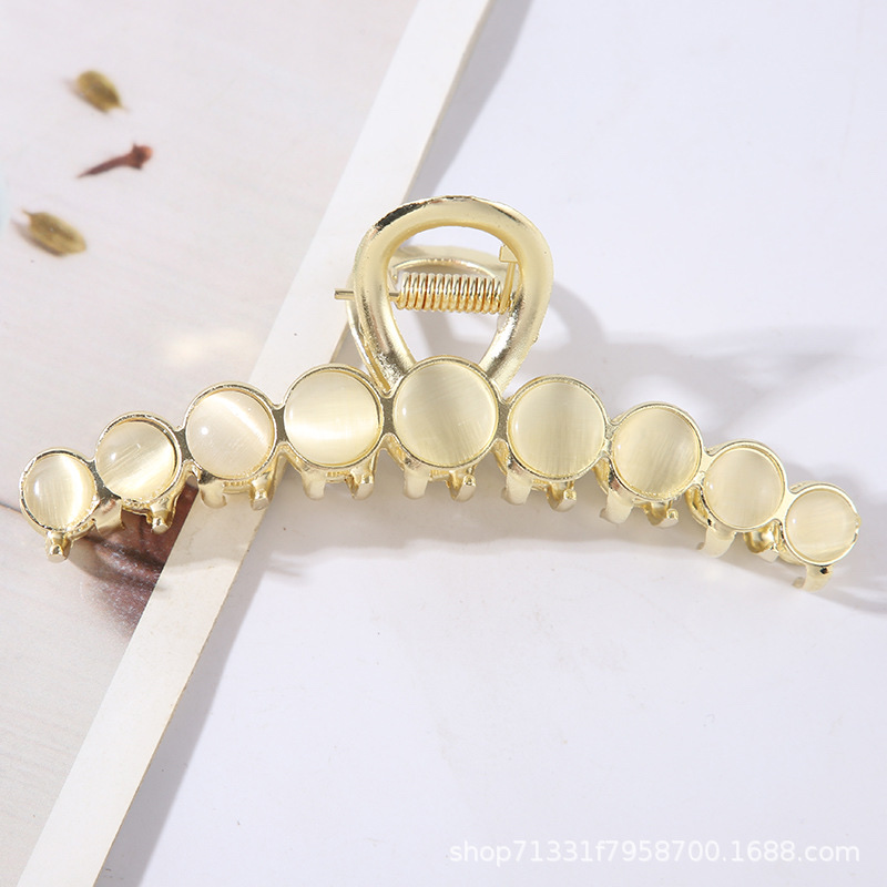 2021 New pearl hair clips, cat's eye hair clips, back head fixed gripper hair accessories Specification image
