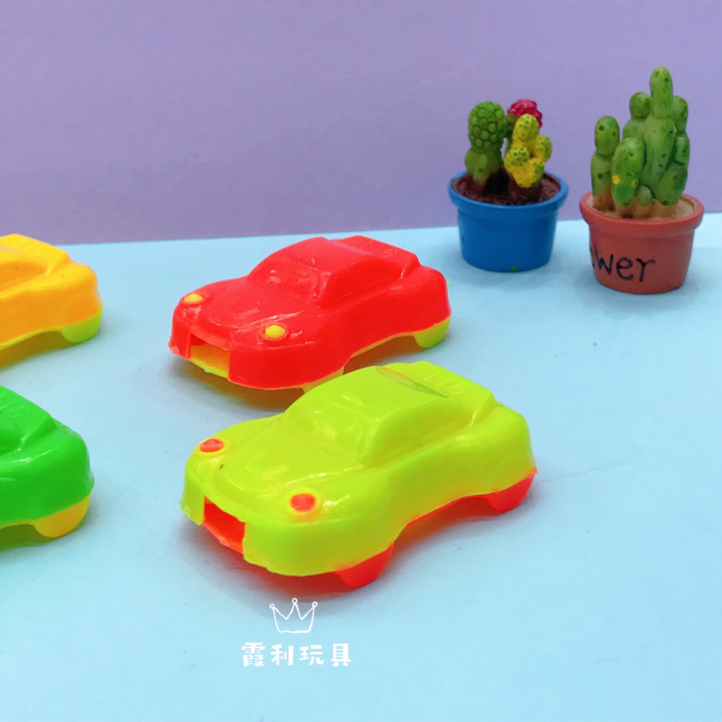 Toy car whistle children's plastic toy giveaway gacha detail image 3