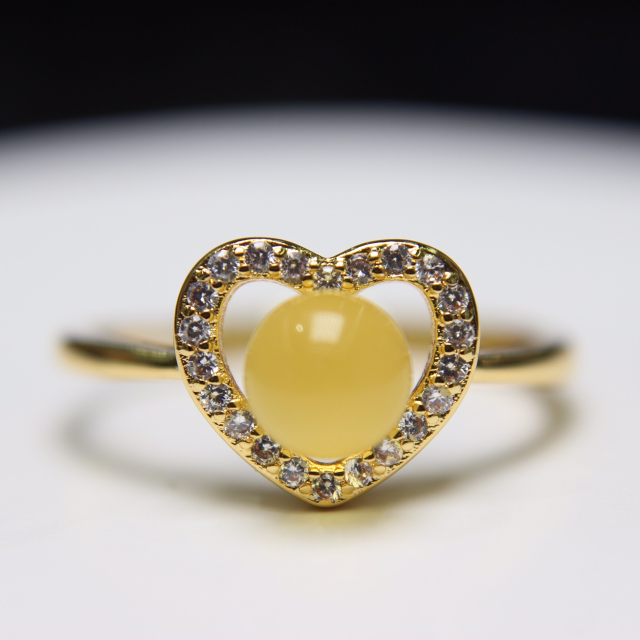 １５年老店白玉晶珠宝蜜蜡铜托戒指心形指环