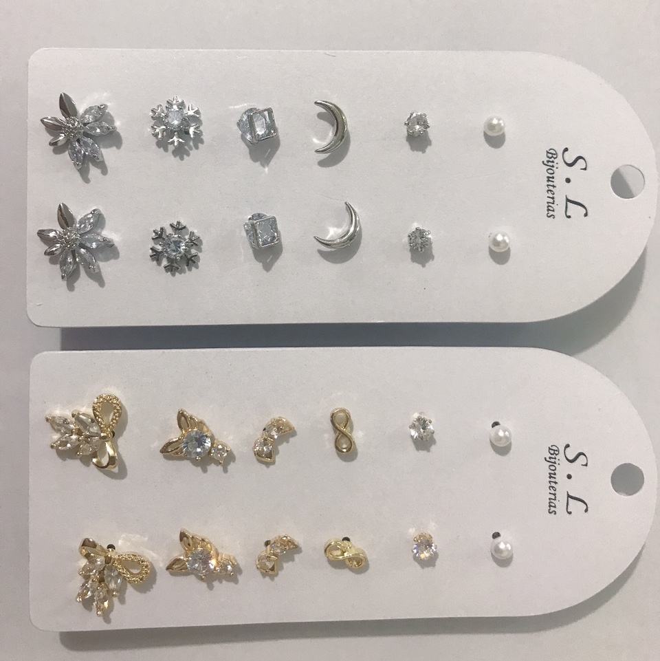 New Korean bestseller stud earrings