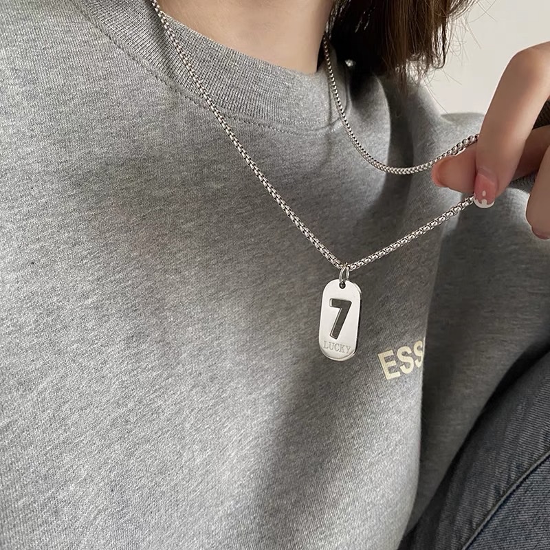 Lucky number 7 square brand pendant titanium steel necklace, women's summer hip-hop men's trendy niche hoodie chain accessory details Picture