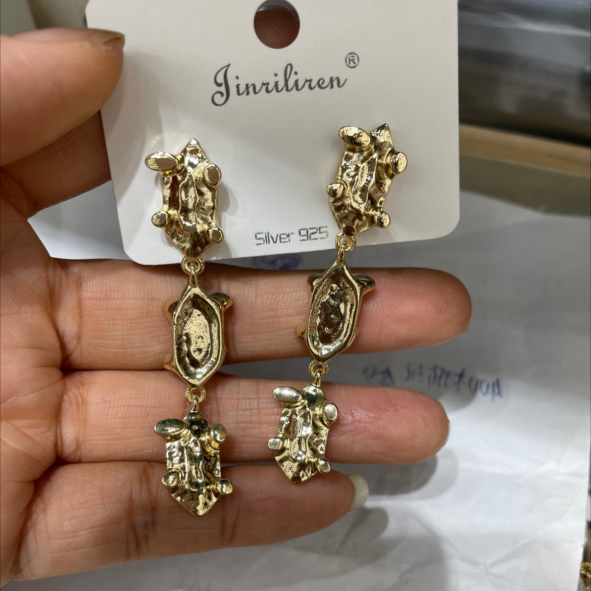 Today beauty Korean version earrings metal product structure design