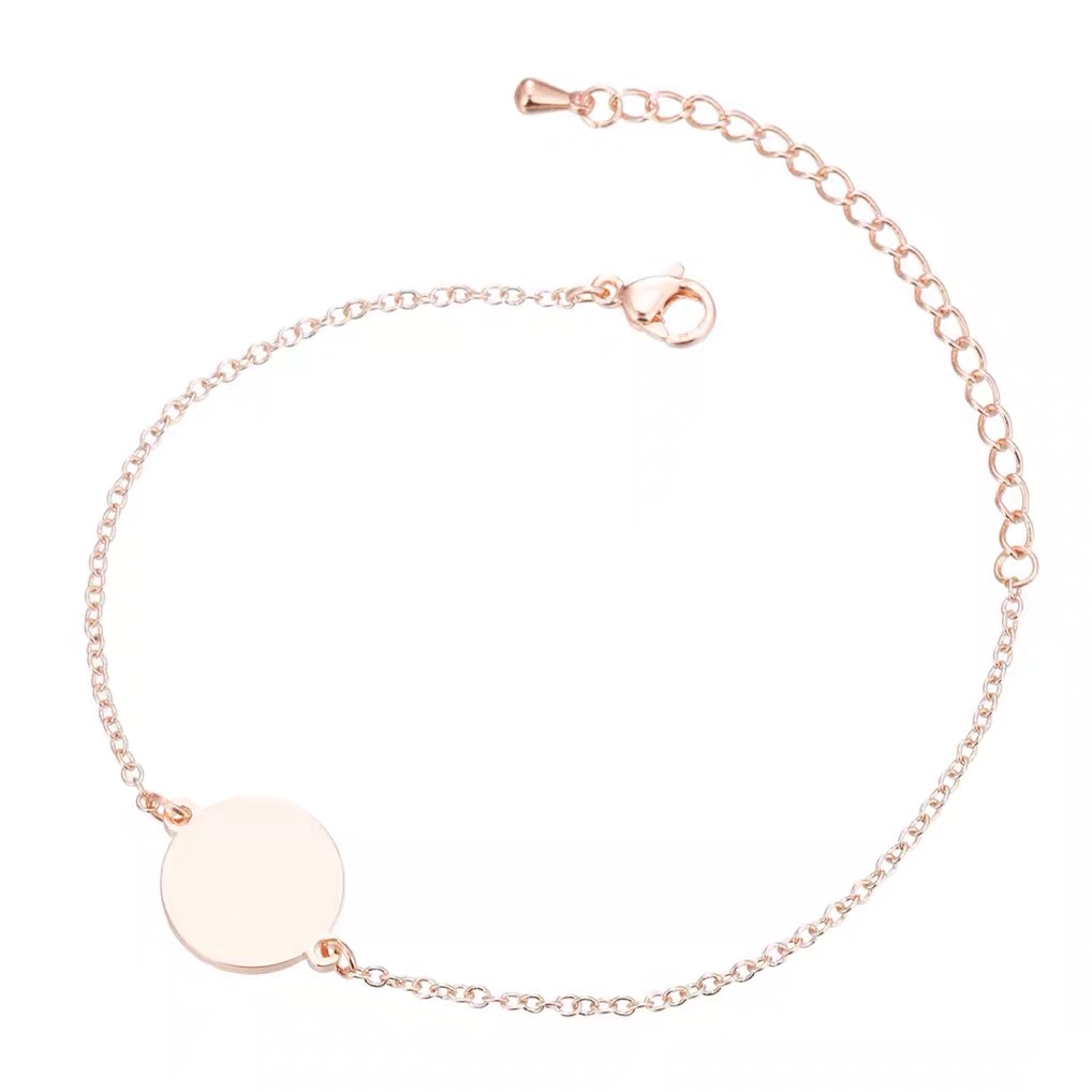 A versatile and trendy European and American accessory, a simple and fashionable stainless steel round piece necklace and bracelet for women details Picture