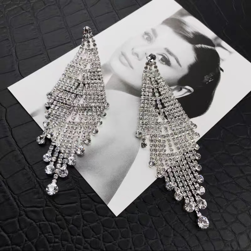 Earrings 043 claw chain Sun claw