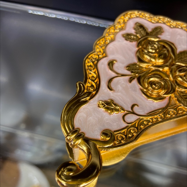 合金玫瑰花纸巾夹。白色细节图