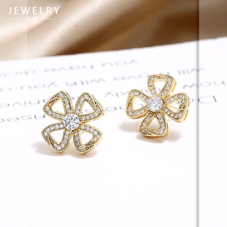 New color preservation four-leaf clover earrings
