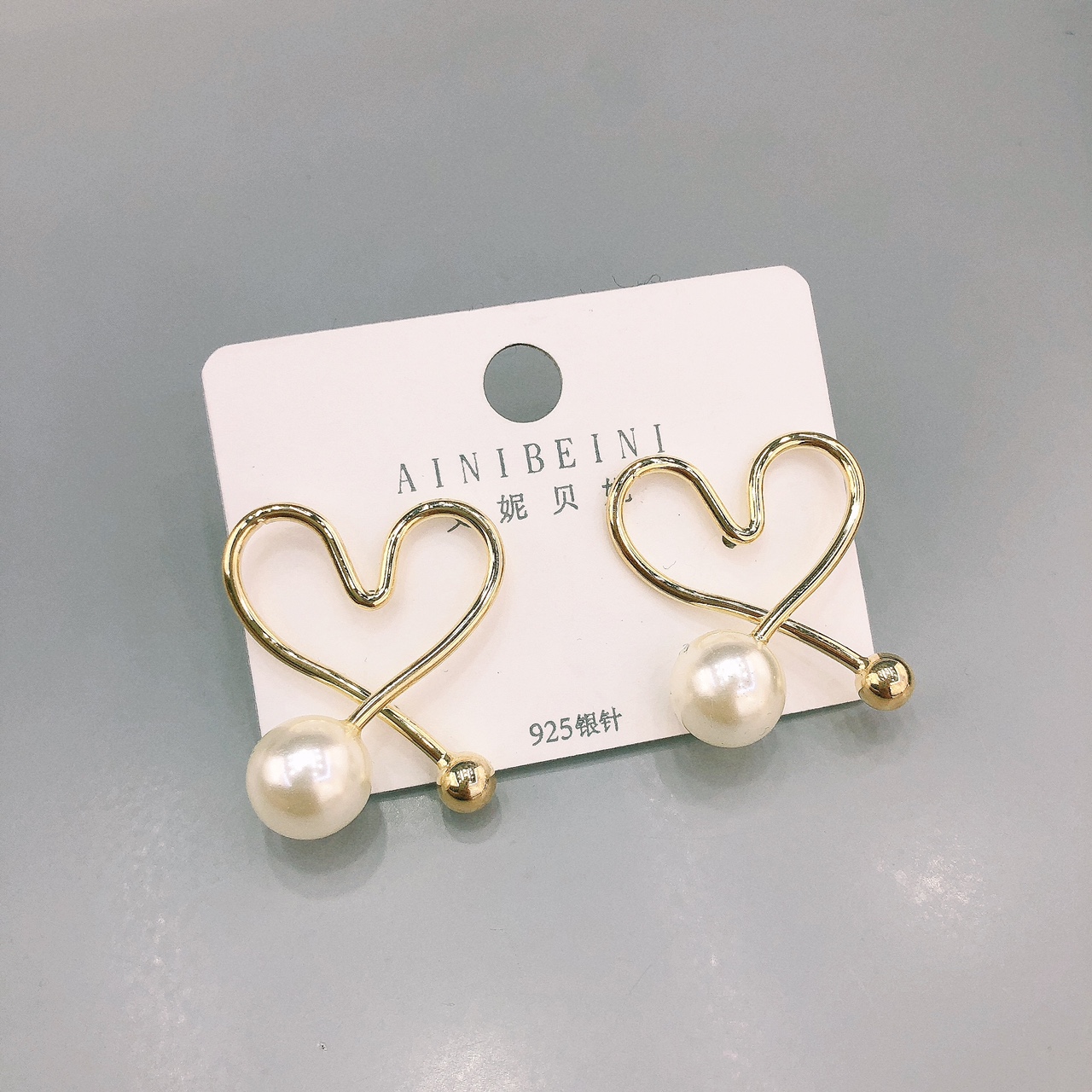 安娜ss同款法式心形耳钉金属设计感爱心珍珠耳坠chic气质耳环耳饰