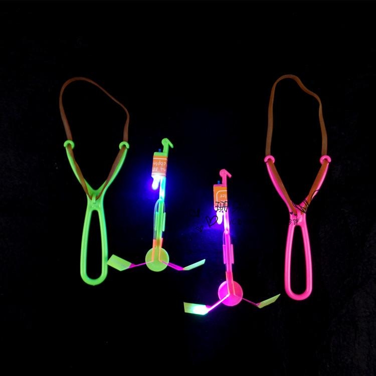 地推新款飞剑发光玩具地摊夜市儿童广场