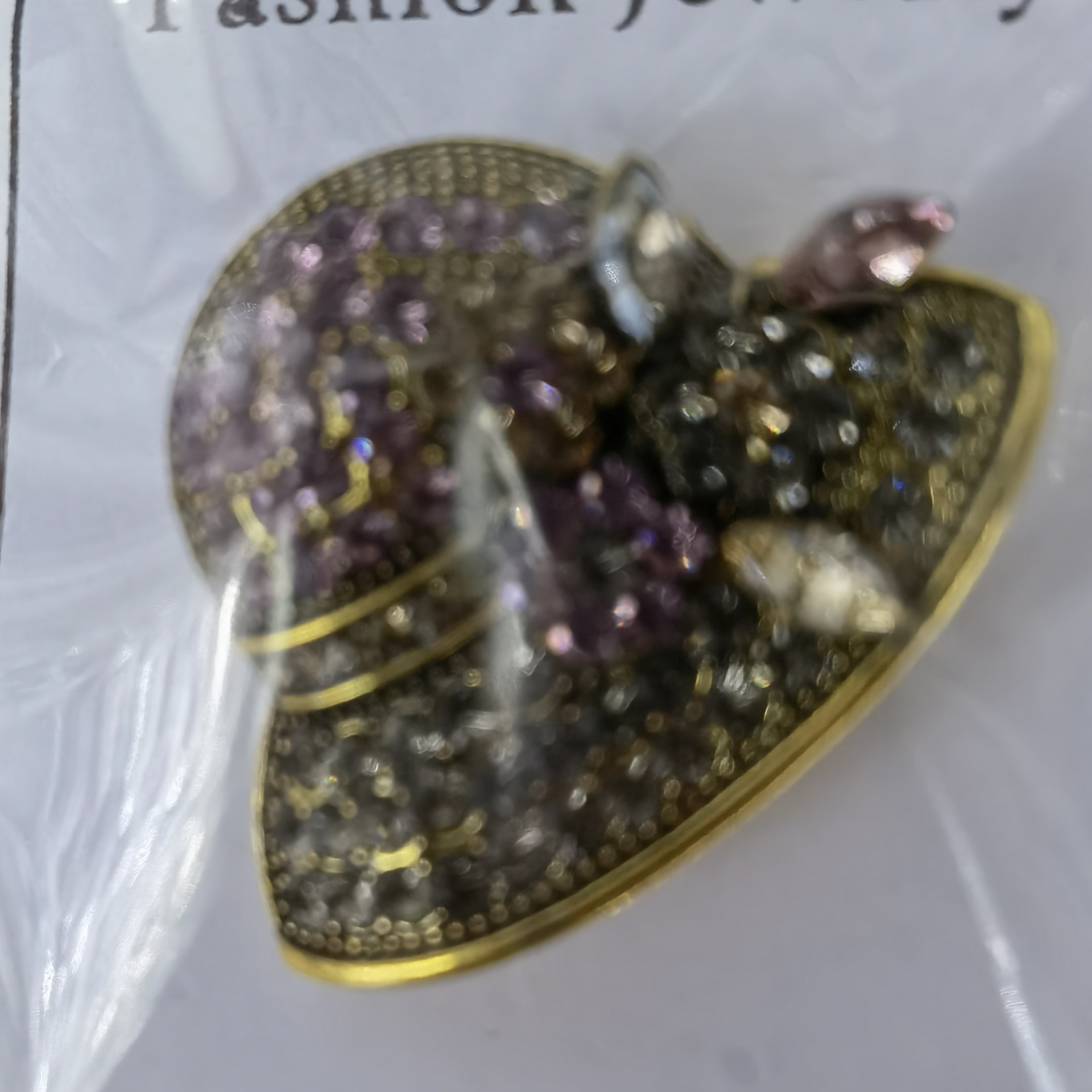 Lovely windcolor diamond hat ladies brooch