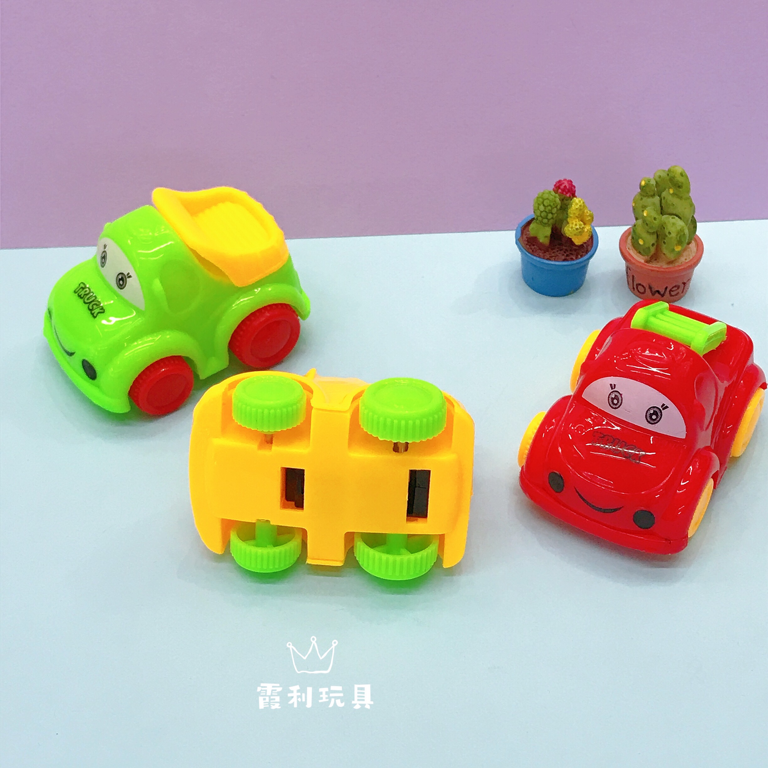 Three types of cartoon Huili engineering vehicles mixed with children's plastic toys as gifts, gacha detail image 2