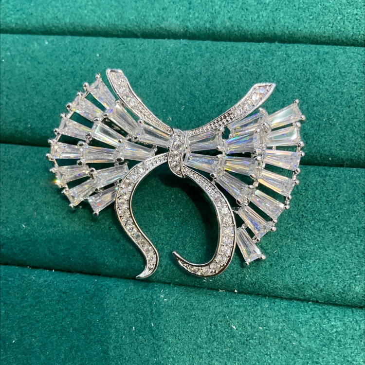 Elegant classy diamond bow brooch
