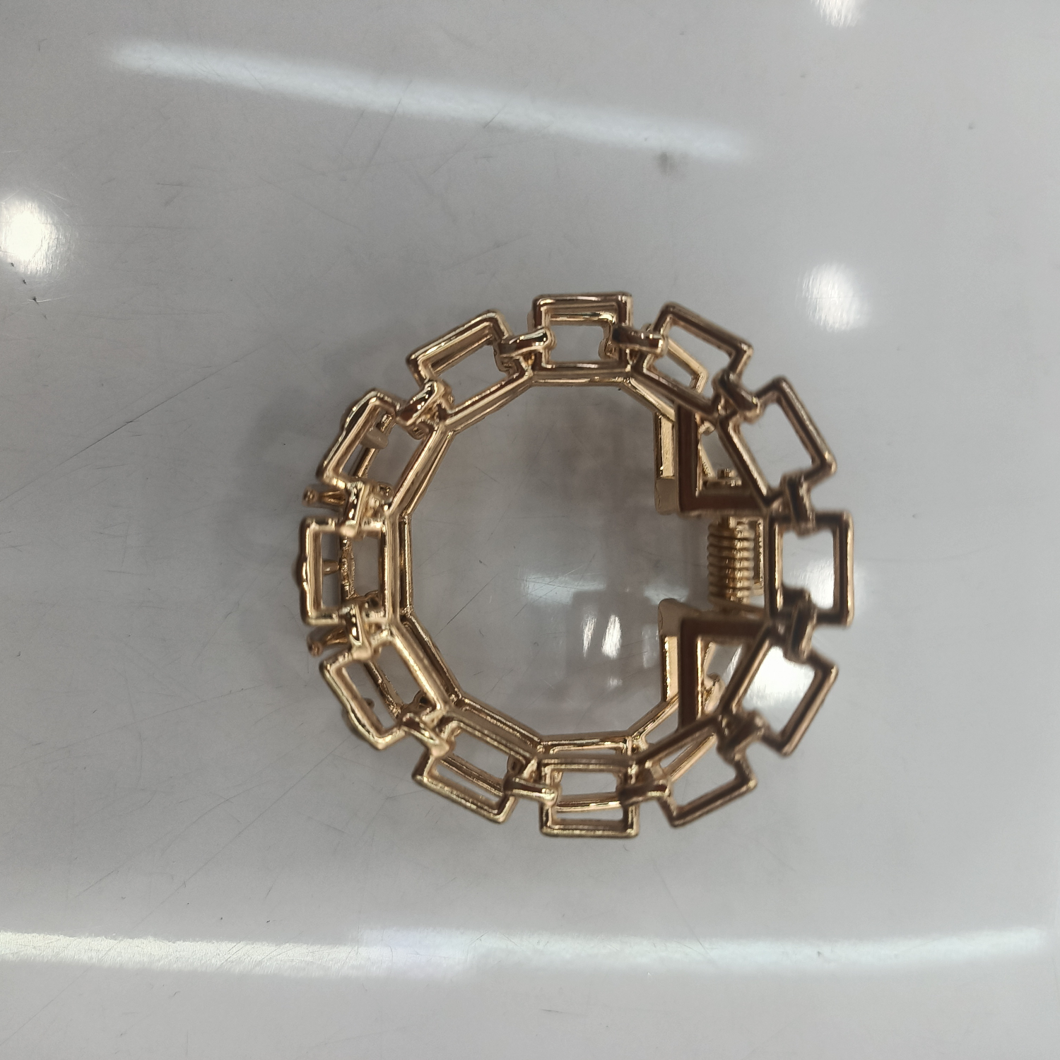Chain trumpet