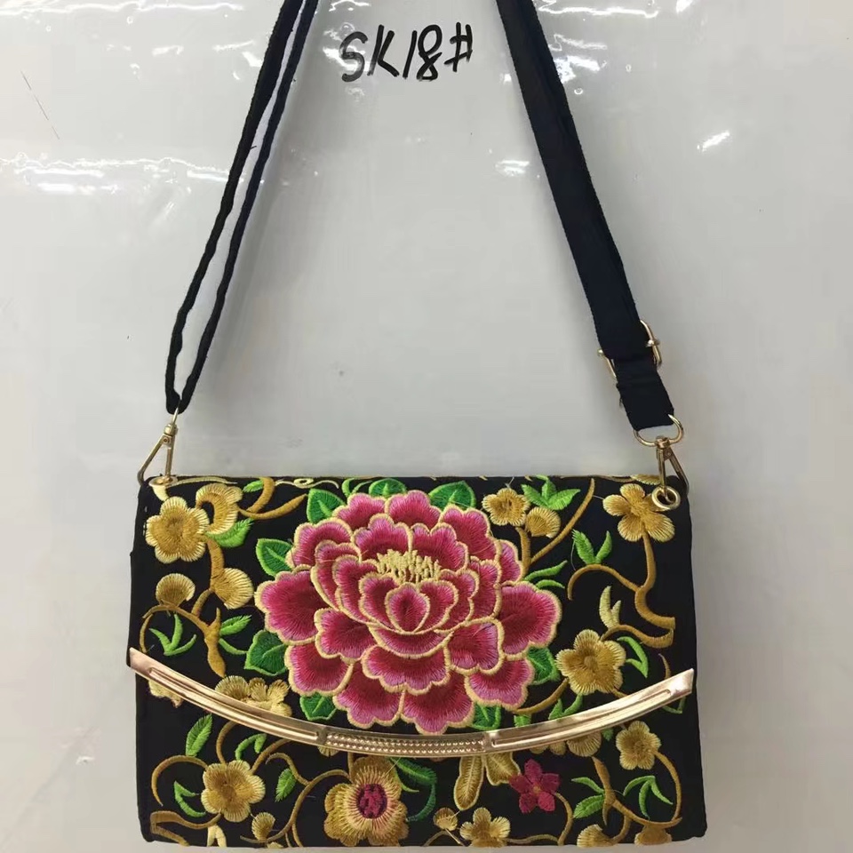 2021民族风刺绣新款斜挎小包-1