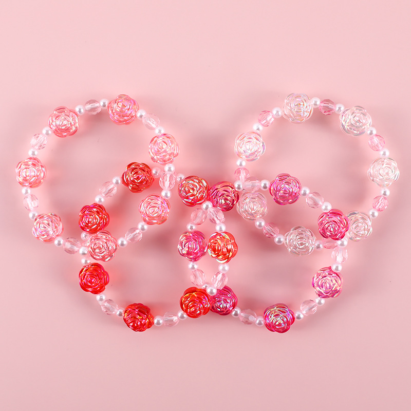 New children's flower beaded bracelet, acrylic in four colors to choose from, exquisite rose-shaped little girl bracelet Item Picture