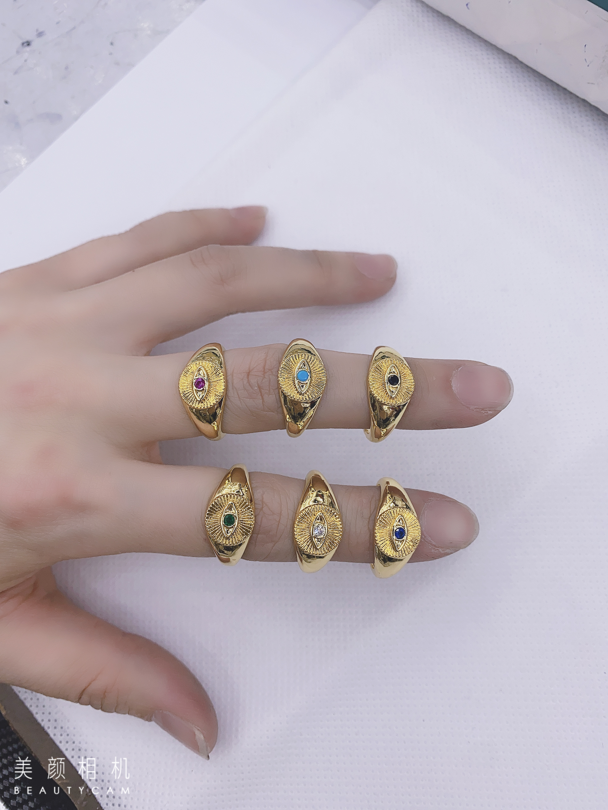 Colorful horse eye ring details Picture
