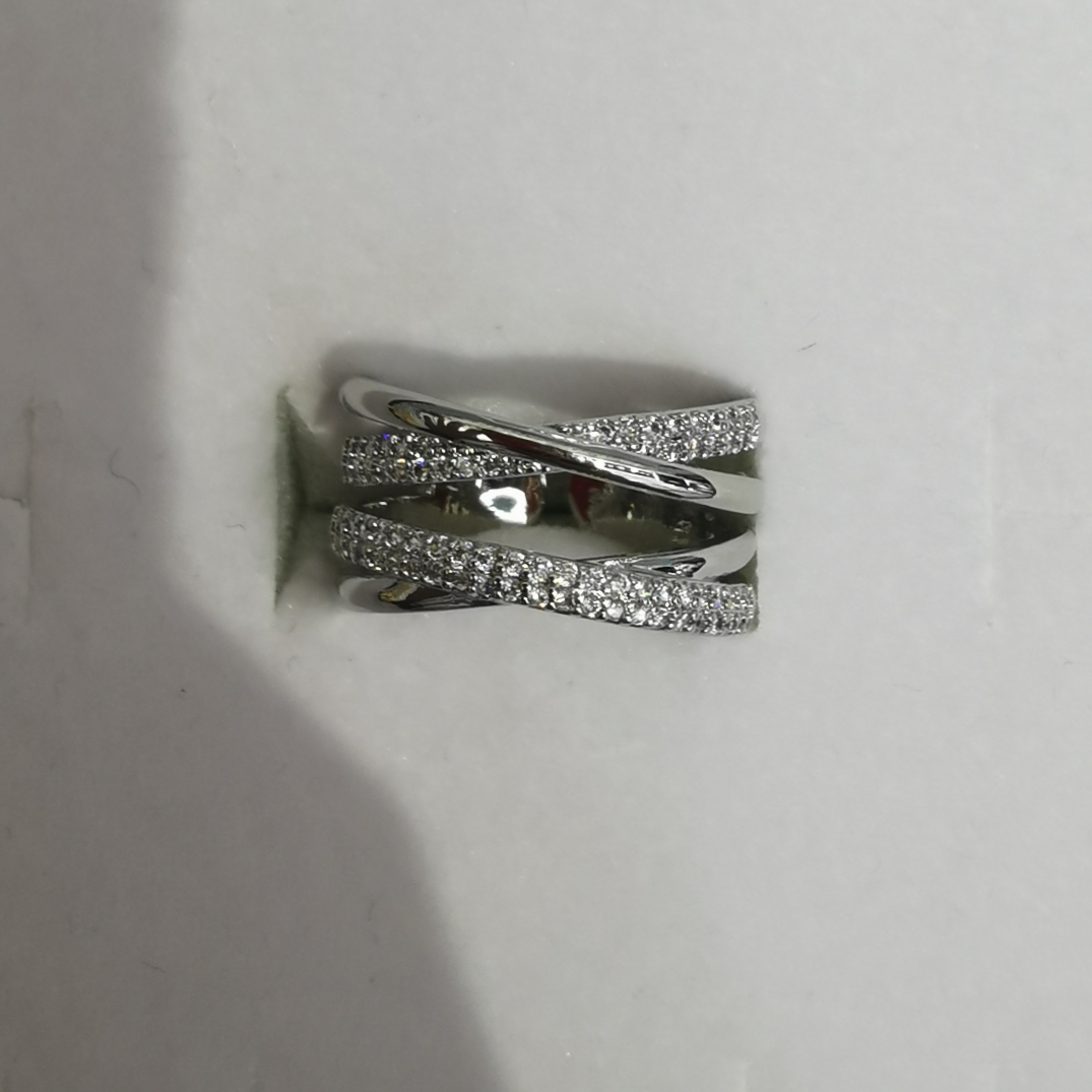 Cross-over ring