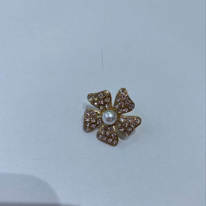 Round-necked pearl five-leaf flower