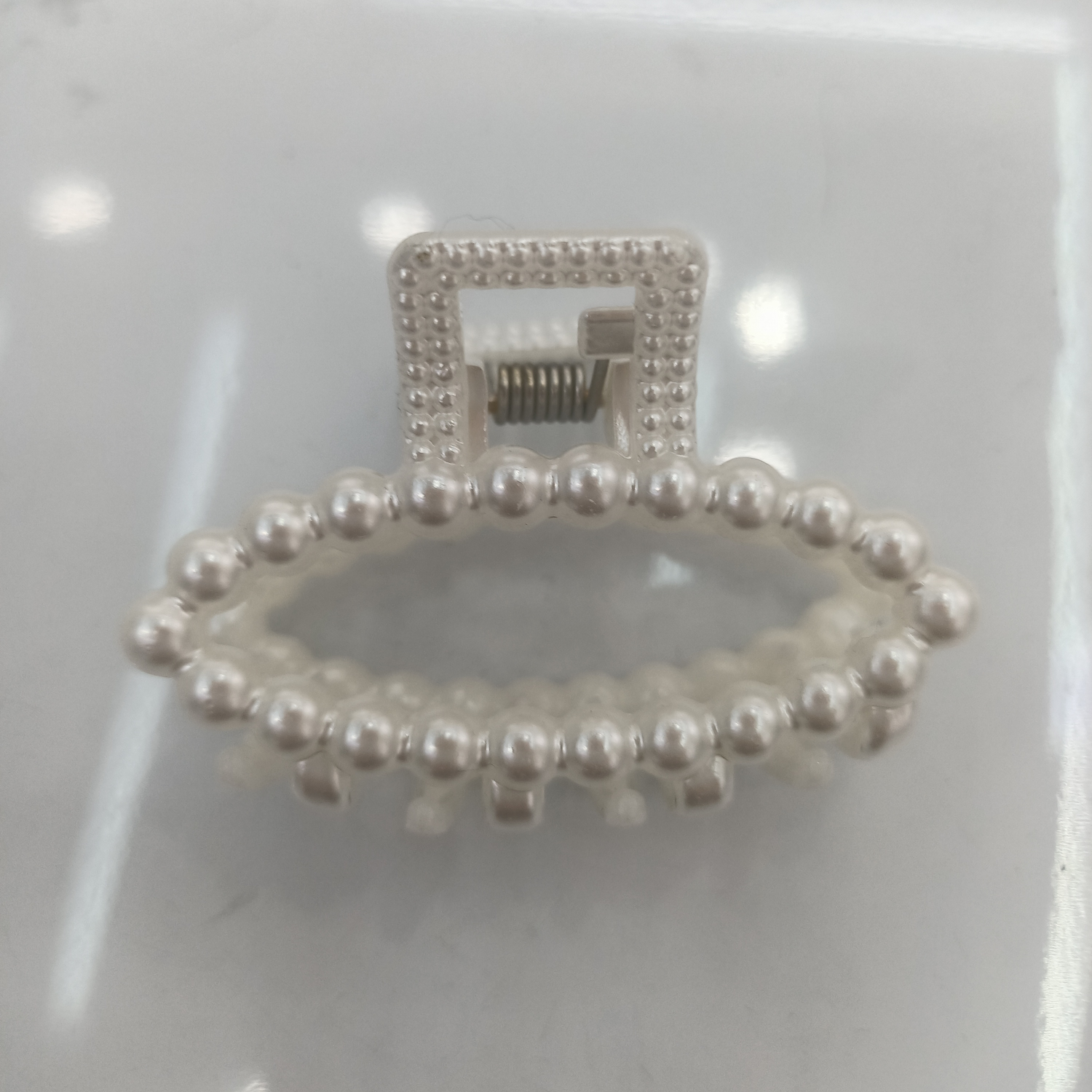 Large oval empty claw clip