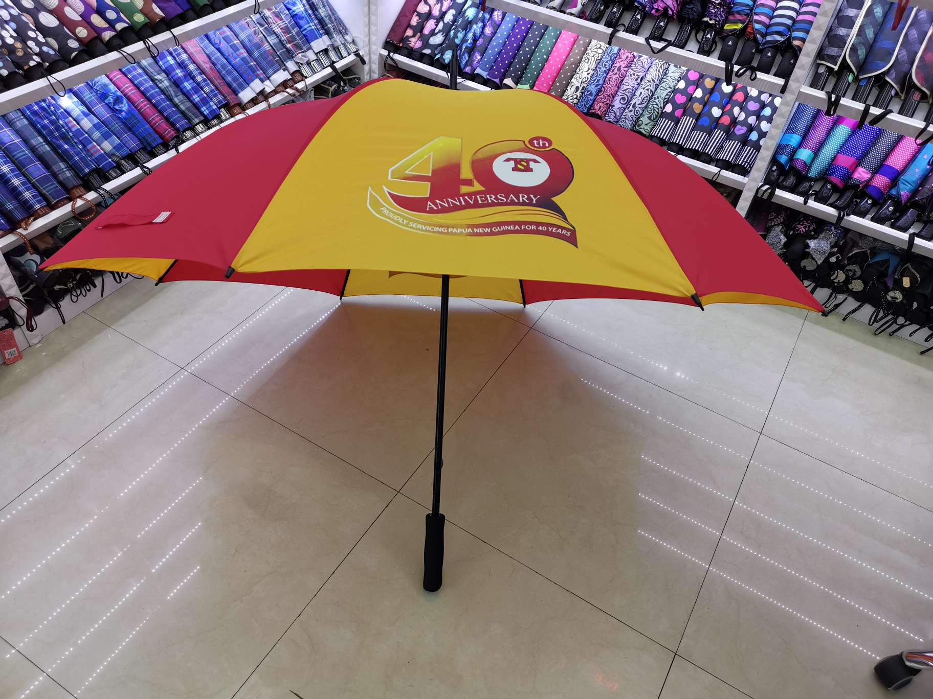 Factory direct sales of all kinds of advertising umbrellas and custom umbrellas details Picture