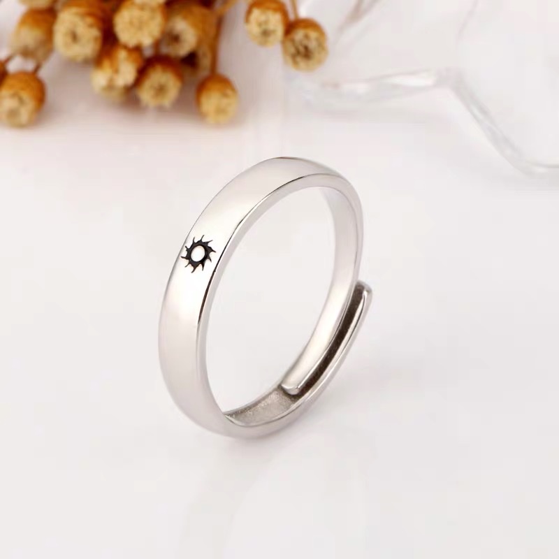 Japanese and Korean small diamond ring, women's fashionable, unique and niche design, titanium steel light luxury exquisite ring 3 detail image 3