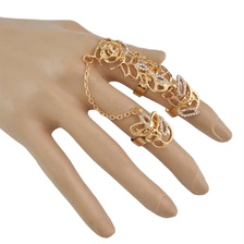 欧美时尚潮流经典时尚戒指镂空镌刻镶钻合金银手指链欧美一体链手背链配饰品