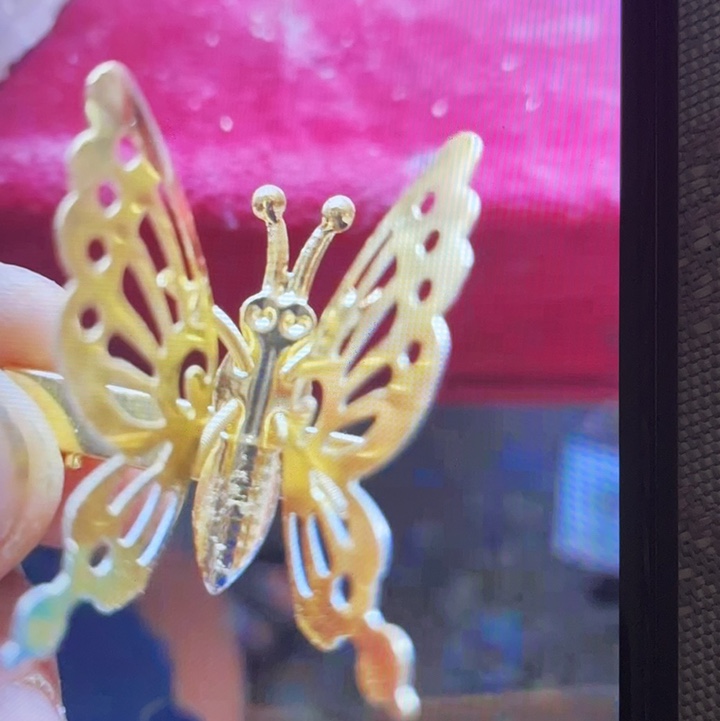 Bow clip thumbnail
